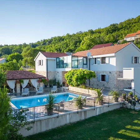 Krolo Villa&wine *